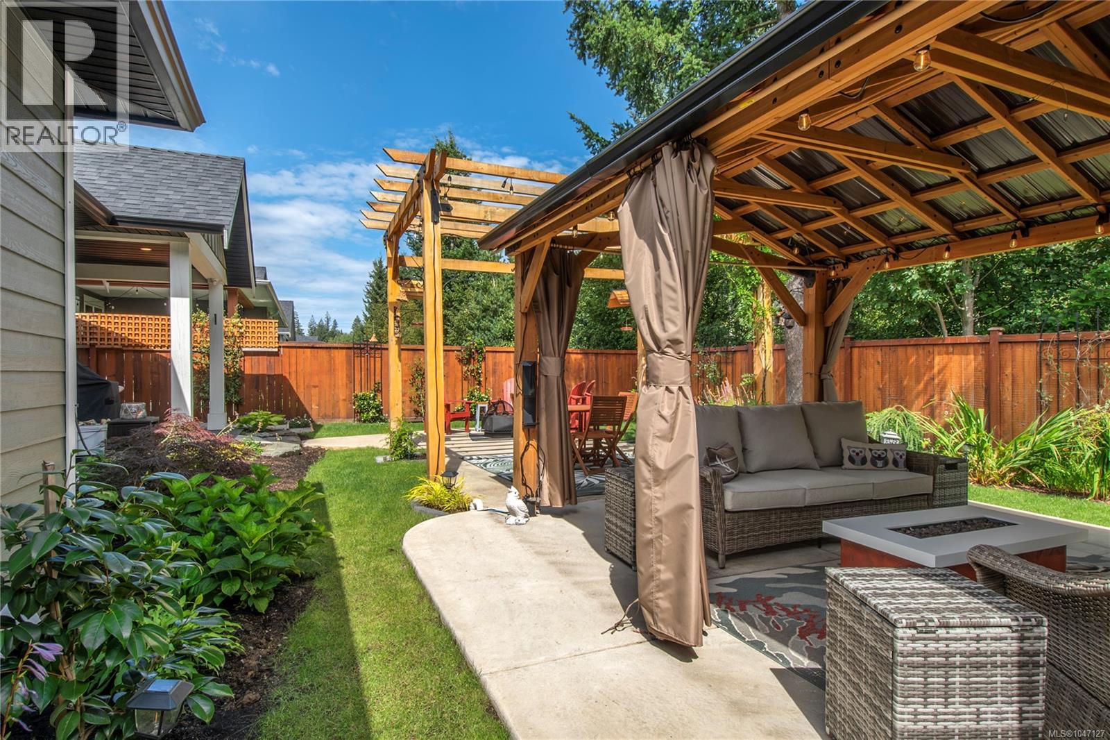 710 Salal St - Image 42