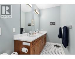 710 Salal St, Campbell River, BC V9H0E6 Photo 21