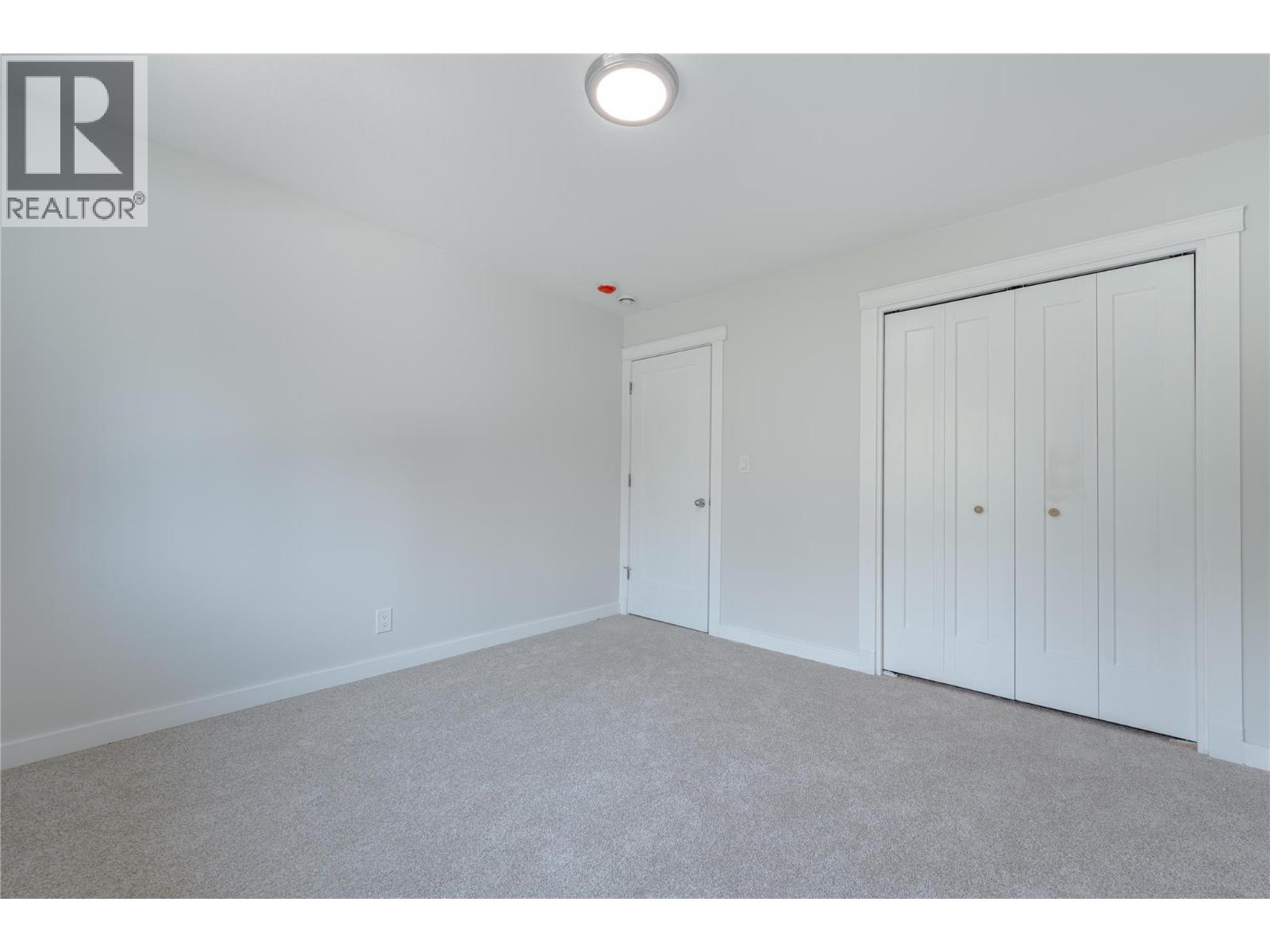 2014 Lanzo Lane, Revelstoke