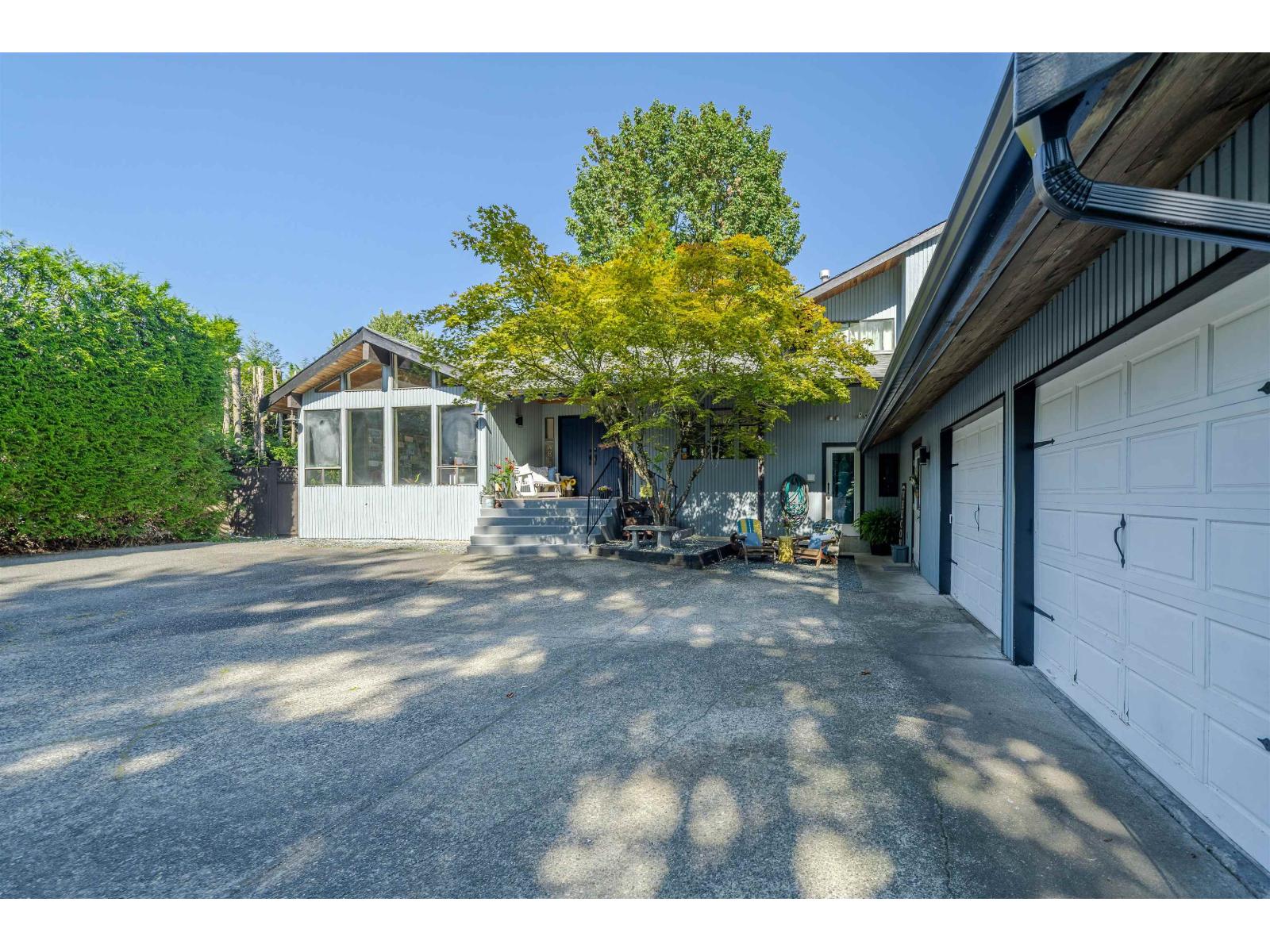 5 Bed, 3 Bath House for Sale in Abbotsford – 3525 MCKINLEY COURT, Abbotsford – MLS# R3156463 - Image 3