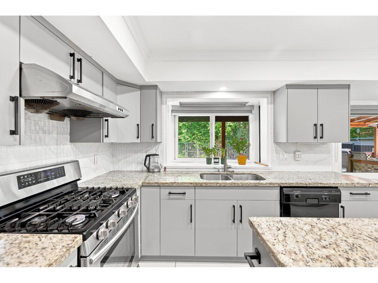 4 Bed, 3 Bath House for Sale in Surrey – 8676 146A STREET, Surrey – MLS# R3156427 - Image 14