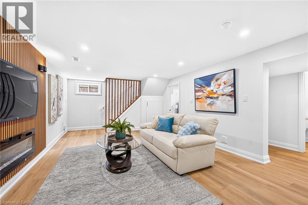 138 RENDELL Boulevard - Image 36