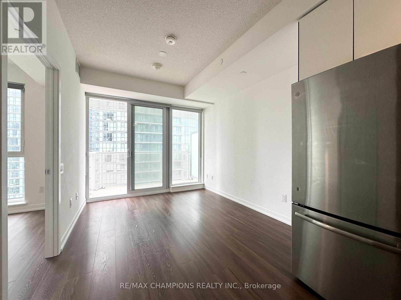 #1402 4065 CONFEDERATION PARKWAY - 7