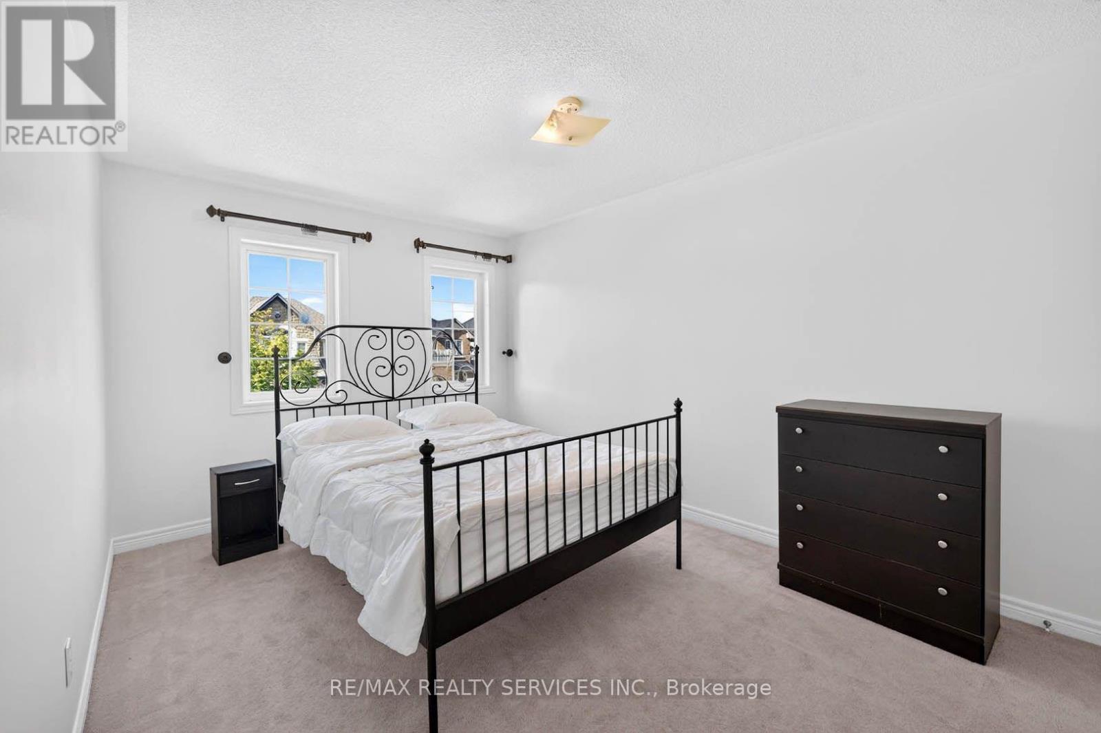 21 TATRA CRESCENT - 38