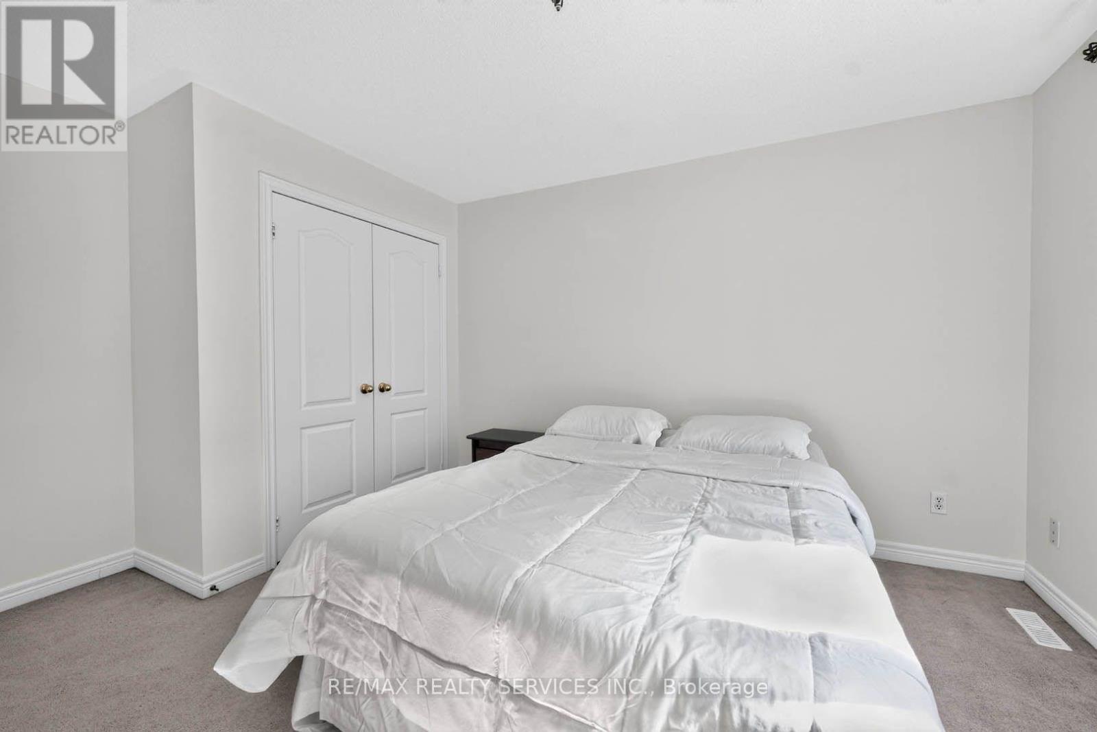 21 TATRA CRESCENT - Image 41