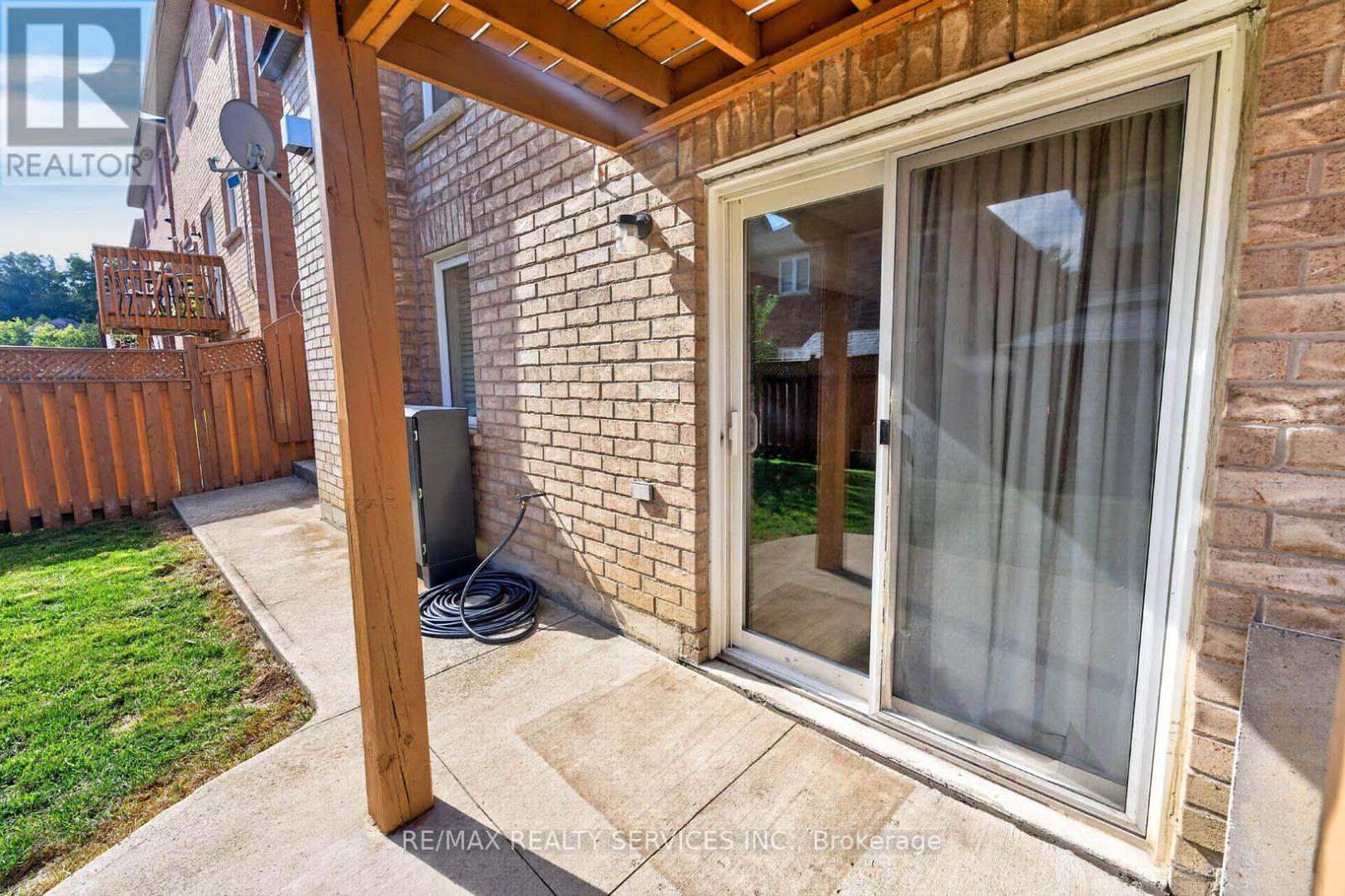 21 TATRA CRESCENT - Image 46
