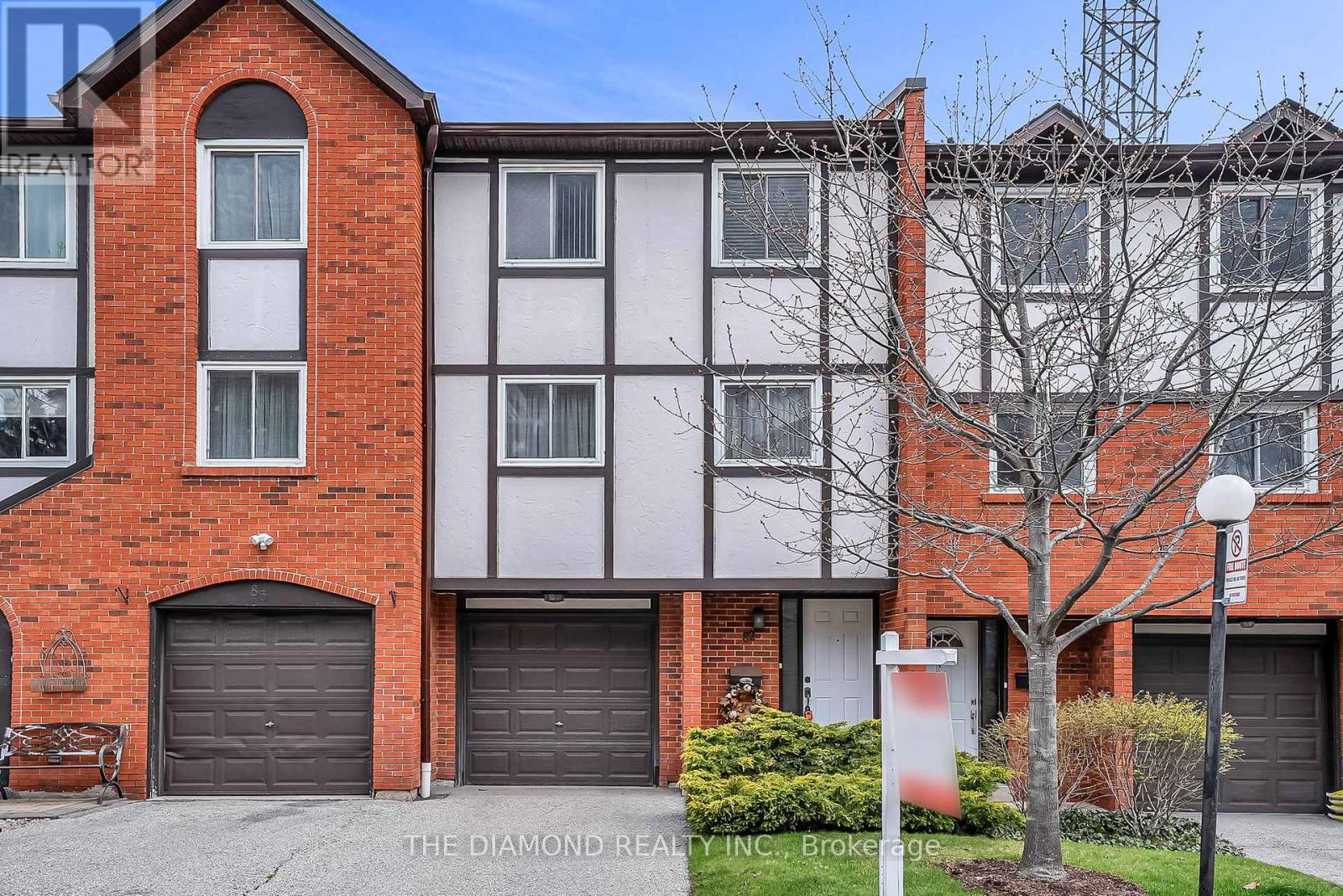 Photo of 1755 Rathburn Road