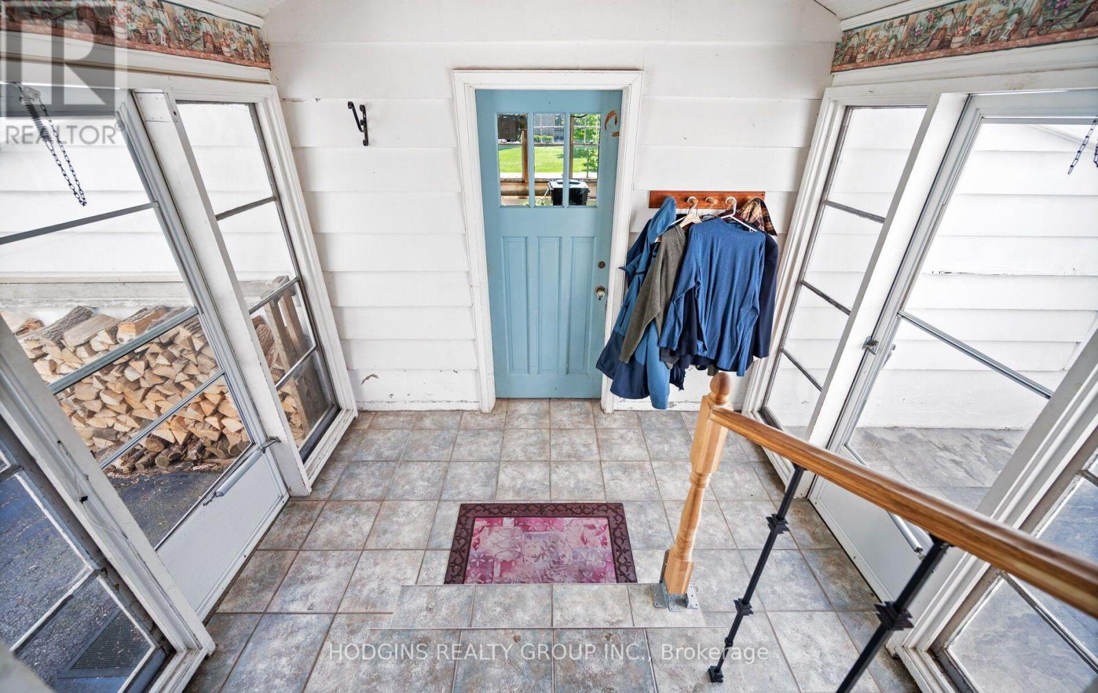 1558 BROADMOOR AVENUE - 16