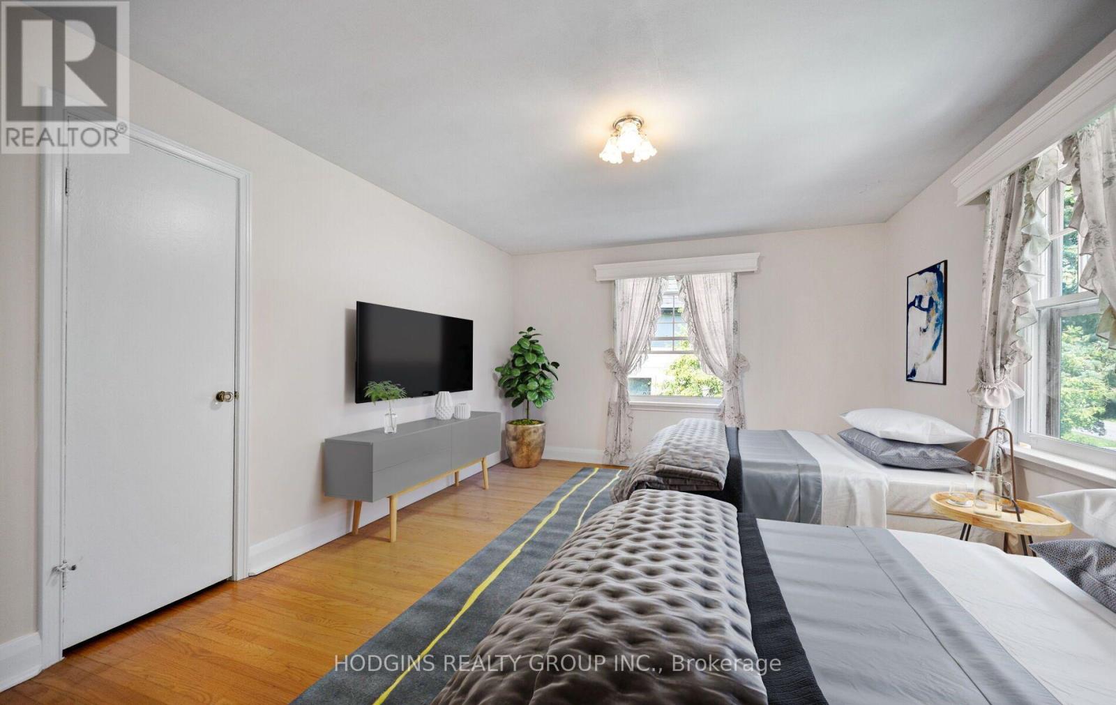 1558 BROADMOOR AVENUE - 24