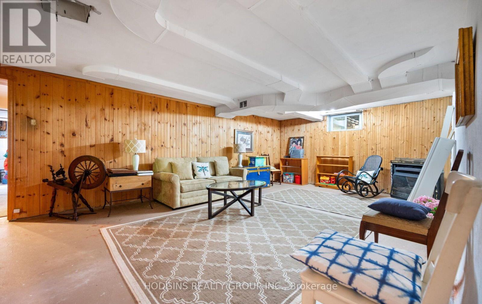 1558 BROADMOOR AVENUE - 28
