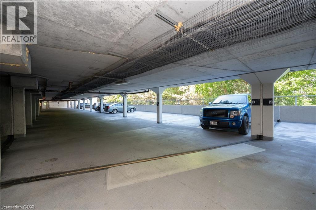 1 bedroom Single Family interior view, 1007- 45 POND MILLS Road, London, Ontario