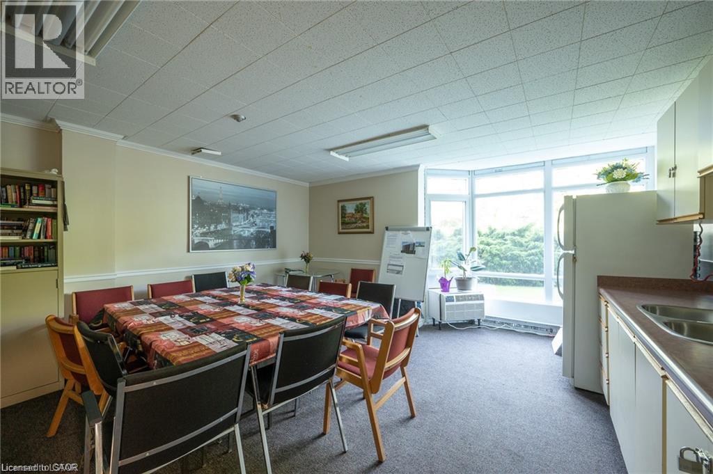1 bedroom Single Family interior view, 1007- 45 POND MILLS Road, London, Ontario