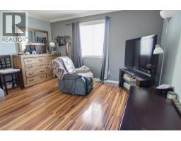 Kitchen - 15 Kelso Crescent, Kamloops, BC V2C5A1 Photo 11