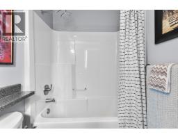 3360 Mimosa Drive, West Kelowna, BC V4T3A5 Photo 22