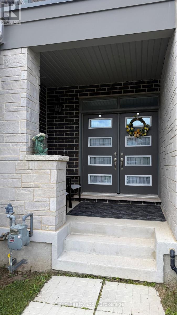74 FORESTWALK STREET — photo 2