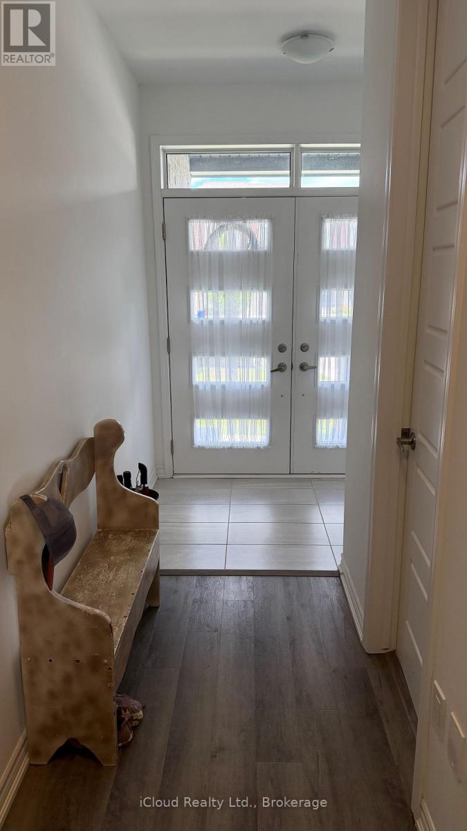 74 FORESTWALK STREET — photo 3