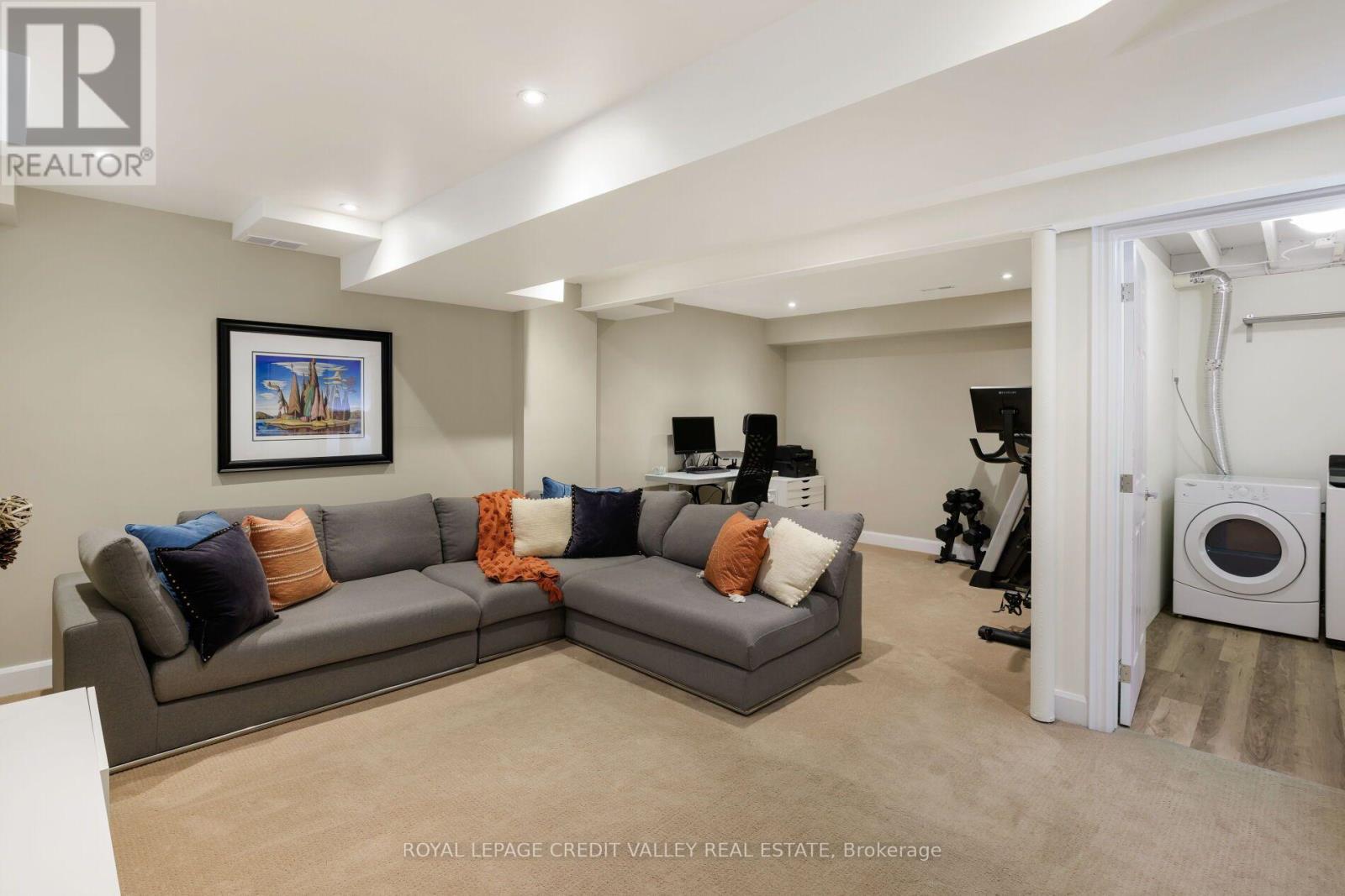 49 BOUSFIELD COURT - 30