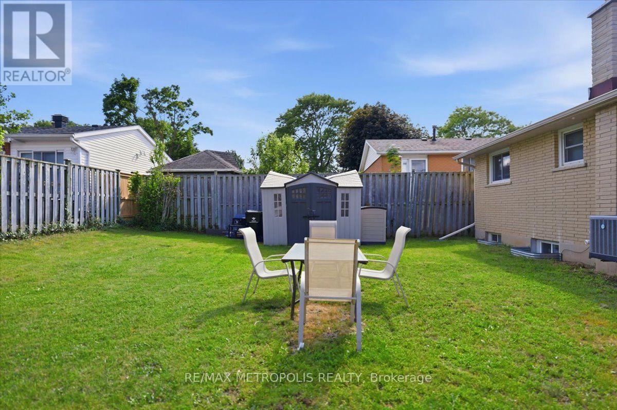 615 DOGWOOD LANE - Image 34