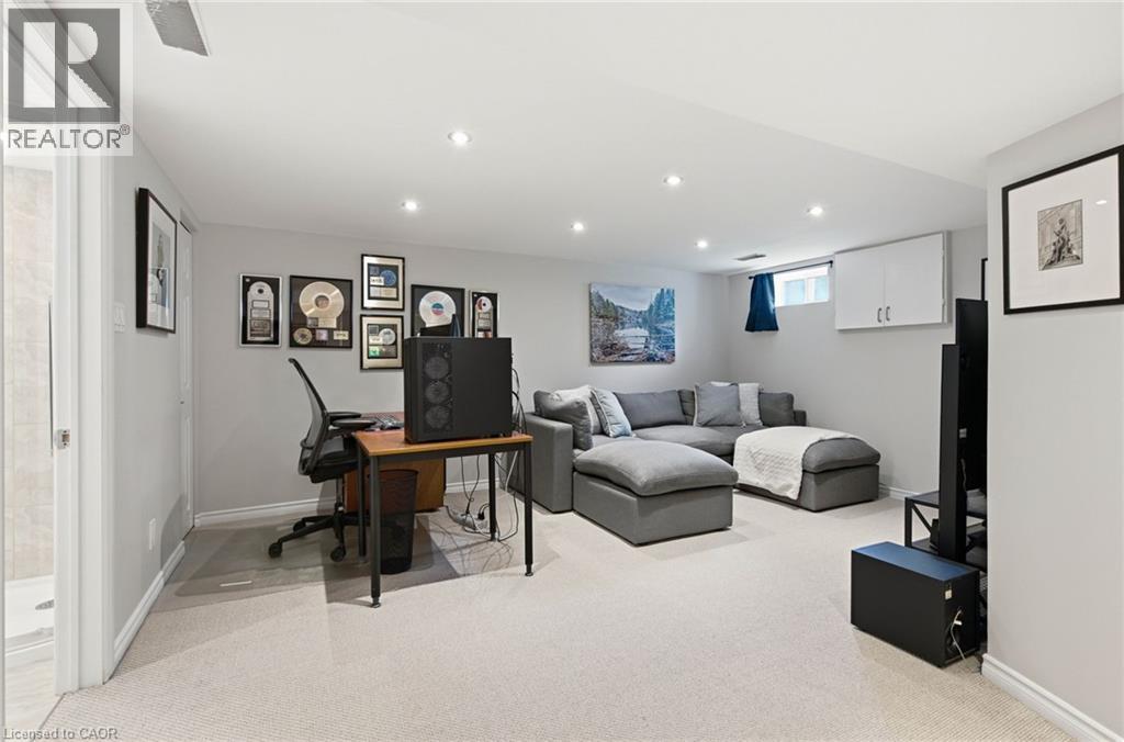 398 EAST 38TH Street - 31