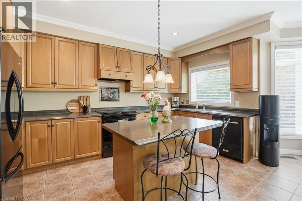 26 SHADETREE Crescent - Image 16