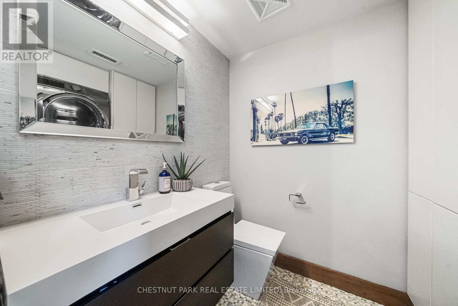 #107 150 HOMEWOOD AVENUE - 14