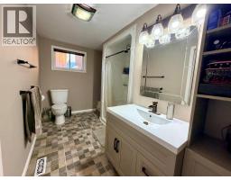 151 Wolverine Avenue, Tumbler Ridge, BC V0C2W0 Photo 15