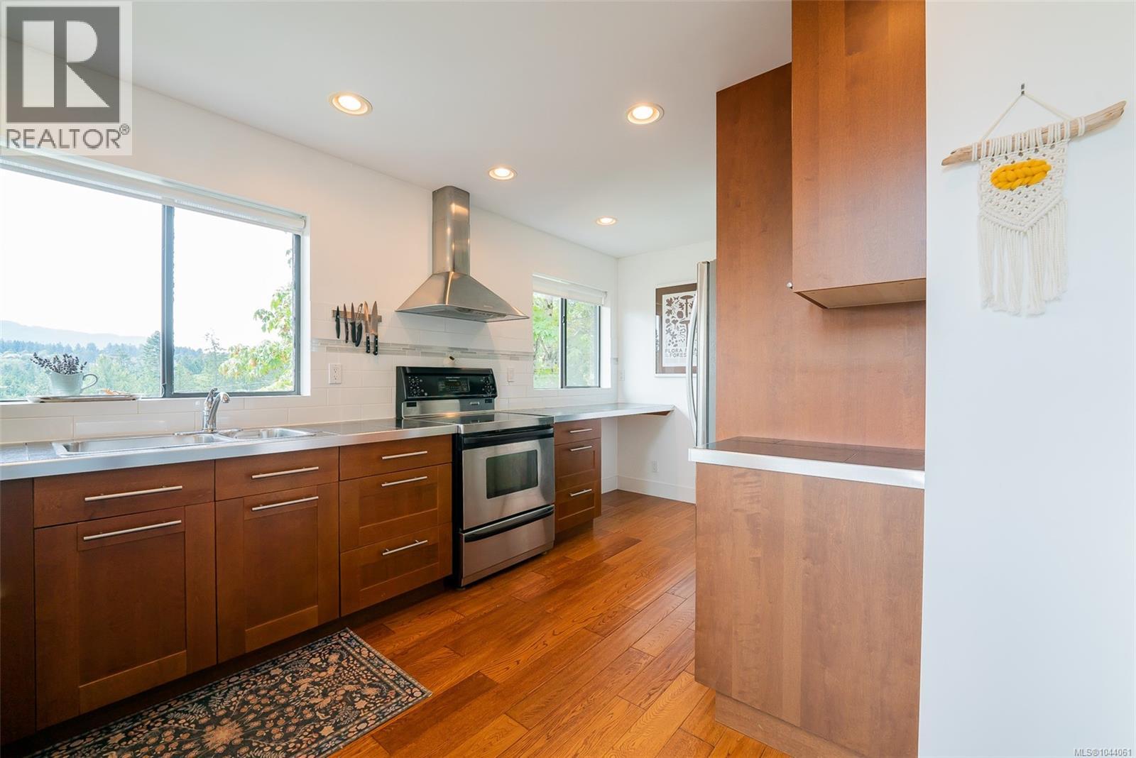1605 King John Way - 7