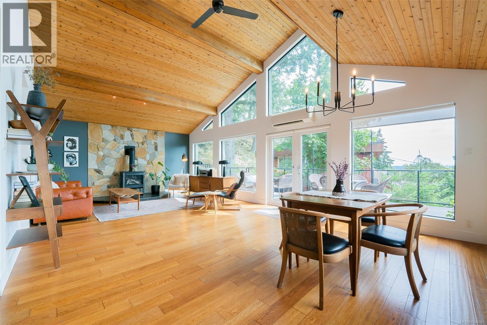 1605 King John Way - 3
