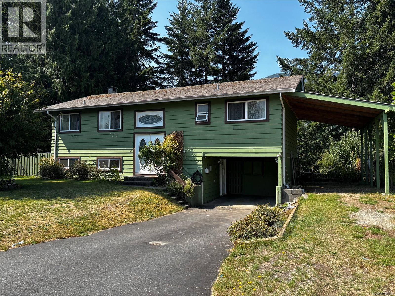 390 alder Cres - 1