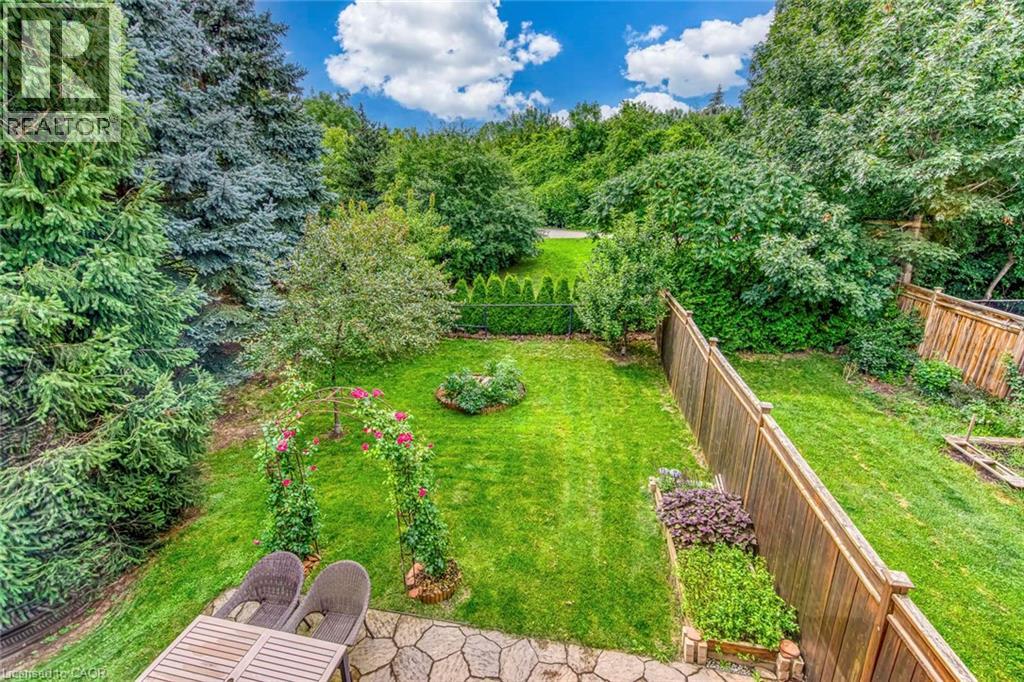 2549 ADDINGHAM Crescent - 30