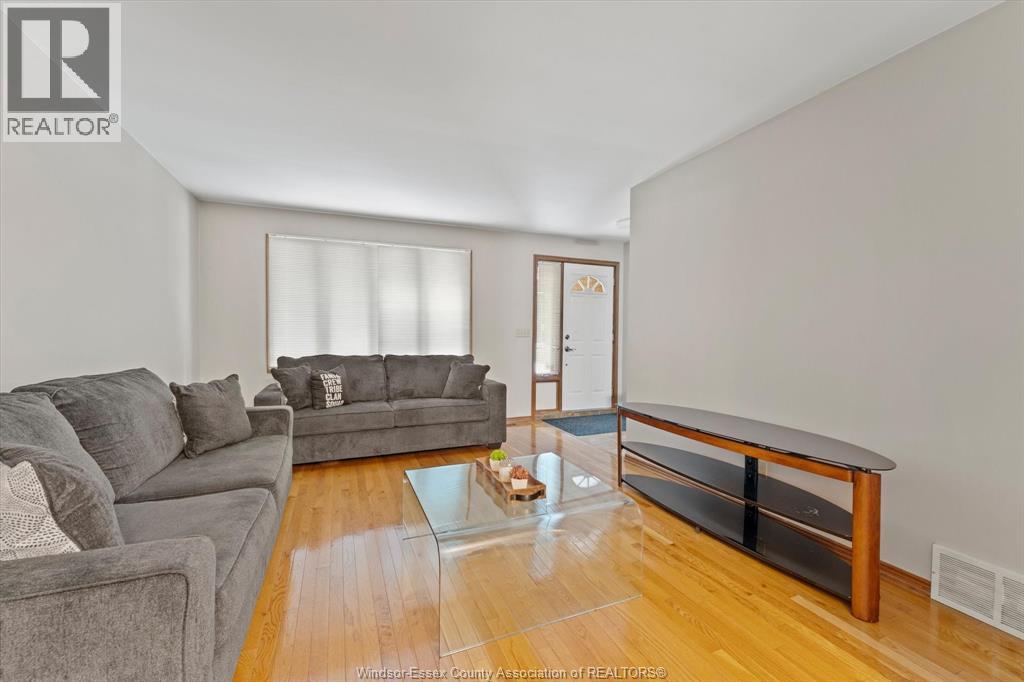 281 ST PAUL AVENUE - Image 8