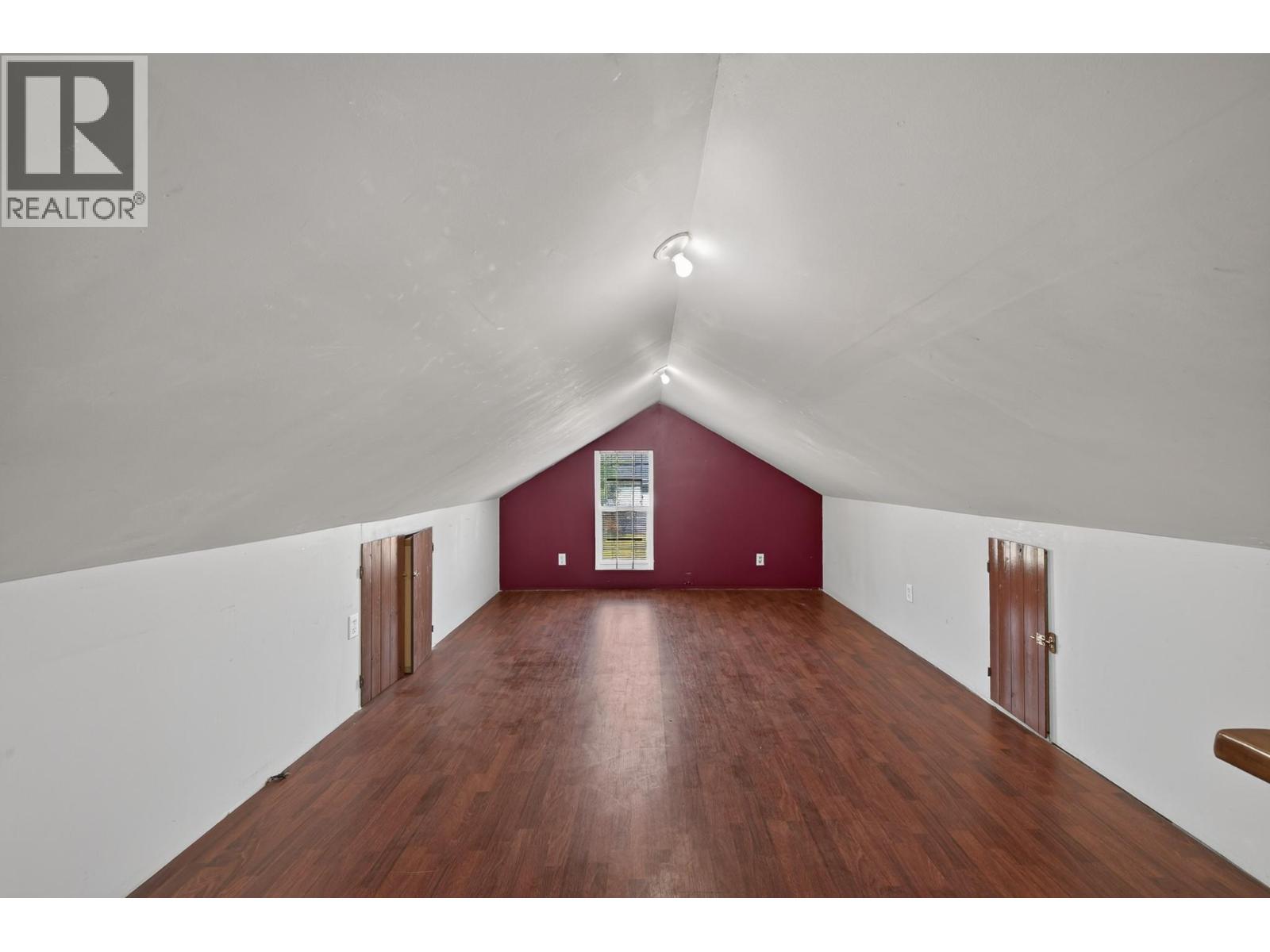 376 Alexander Avenue - Image 18