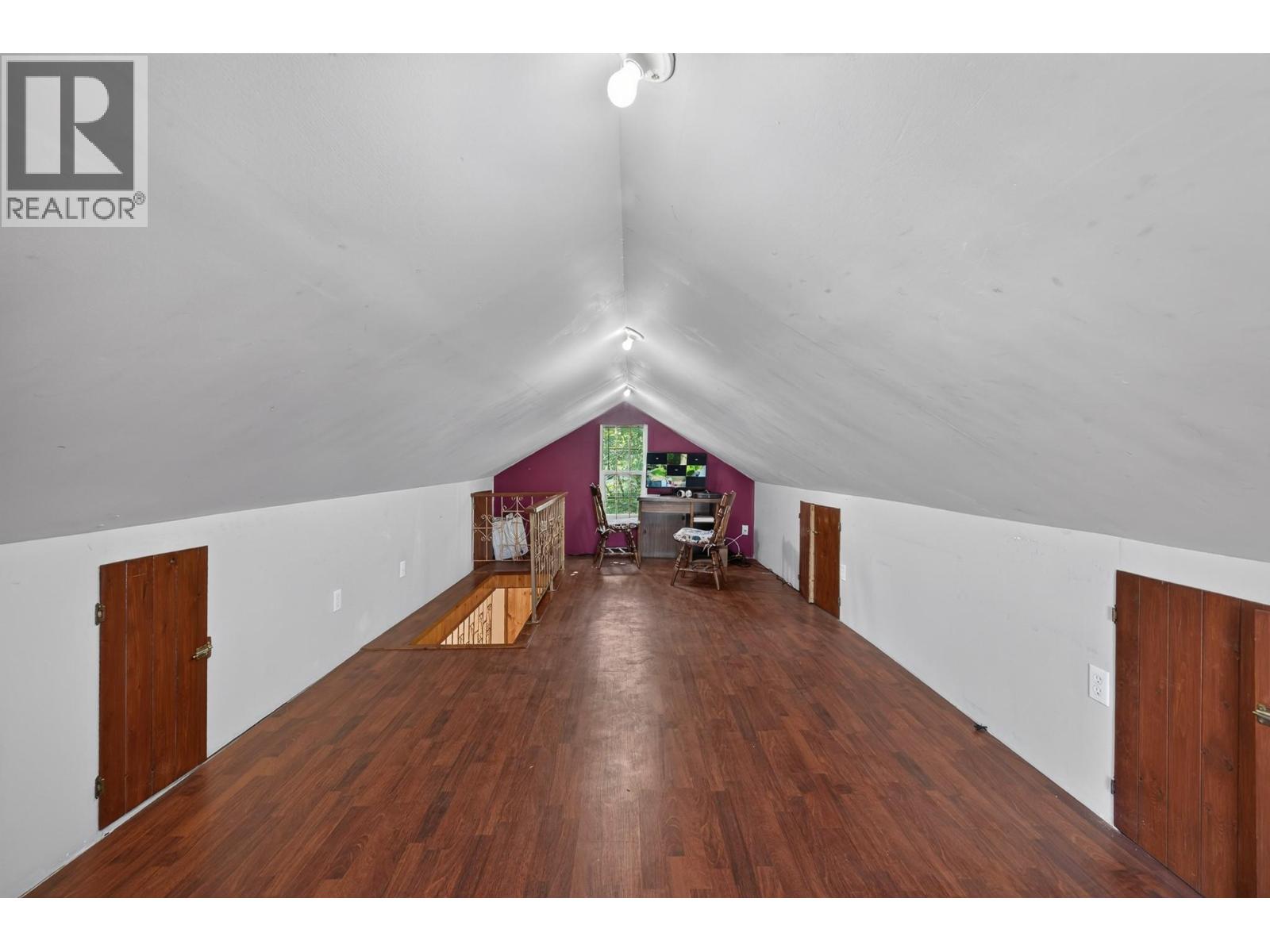 376 Alexander Avenue - Image 19