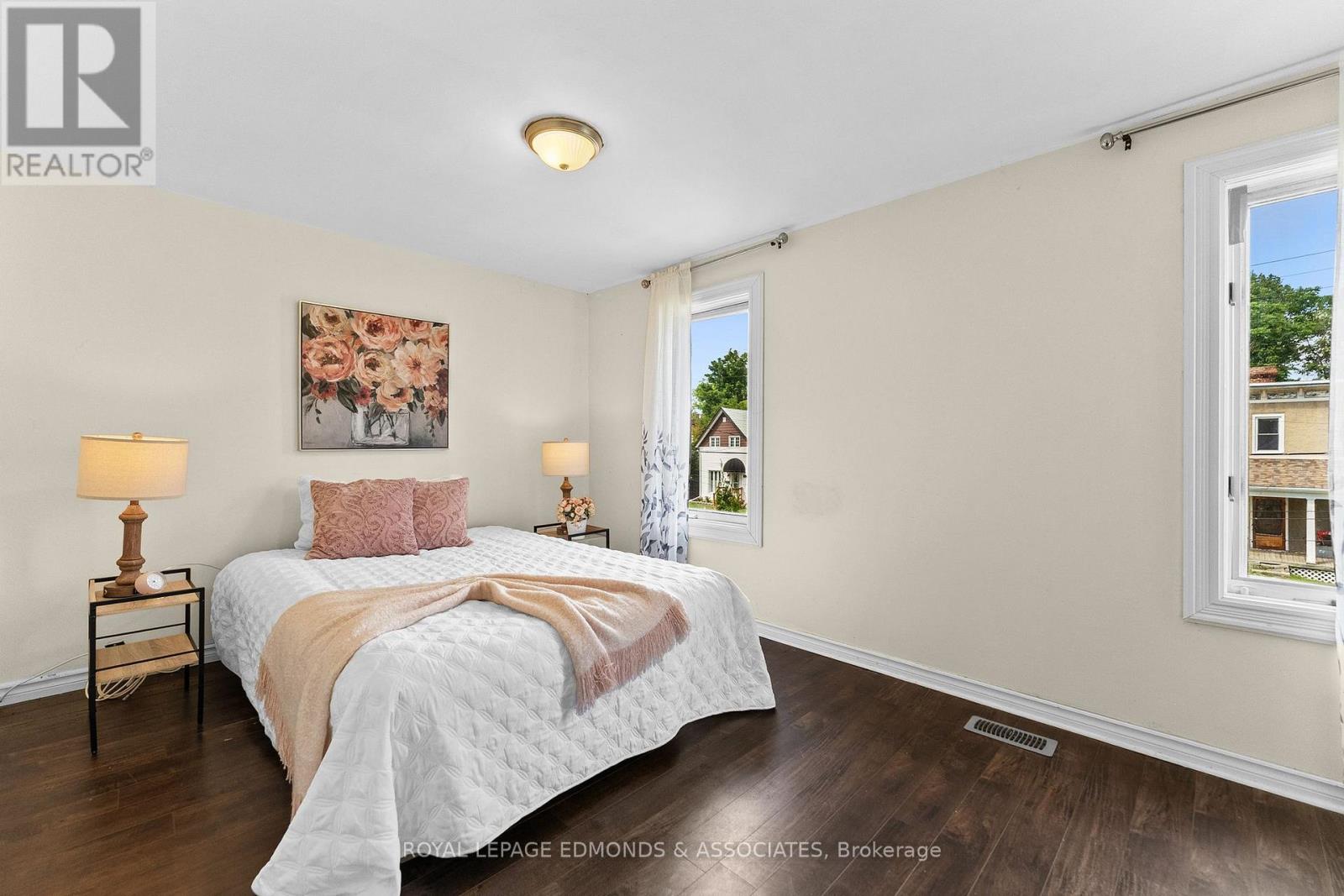 3 Bed, 2 Bath House for Sale in Pembroke – 594 ISABELLA STREET, Pembroke – MLS# X13687920 - Image 20
