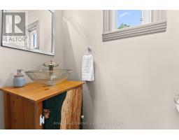 594 Isabella Street, Pembroke, ON K8A5V3 Photo 15