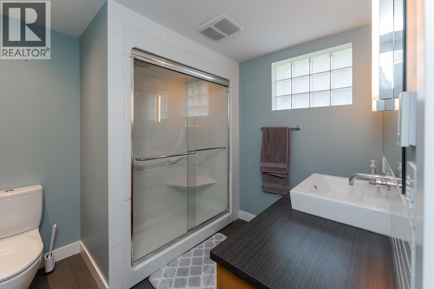 1557 BURDEN STREET - 22