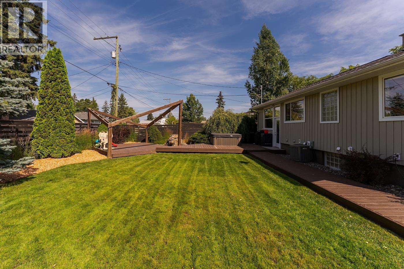 1557 BURDEN STREET - Image 38