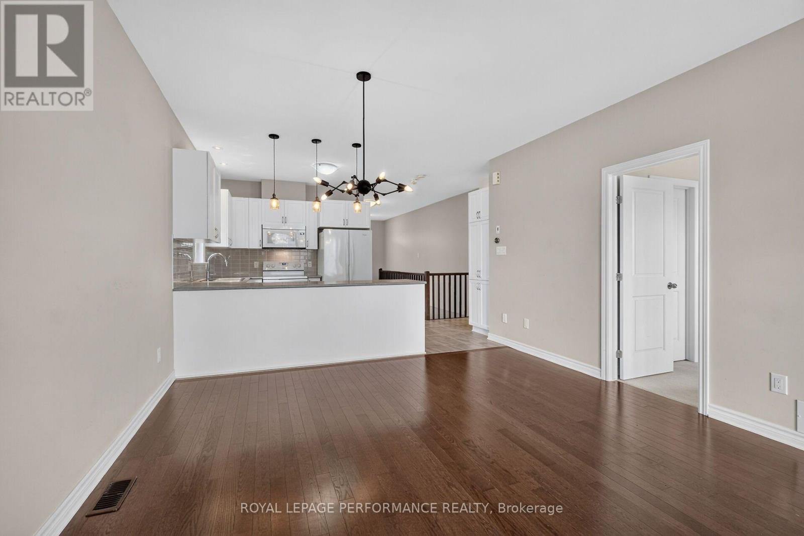 157 Boxcar Crescent