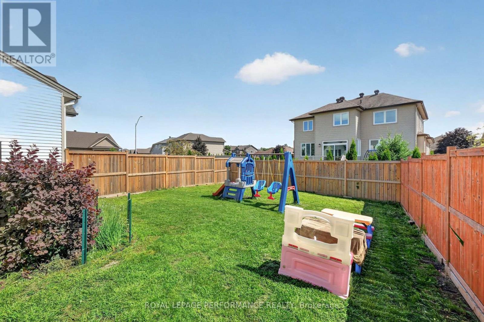 157 Boxcar Crescent