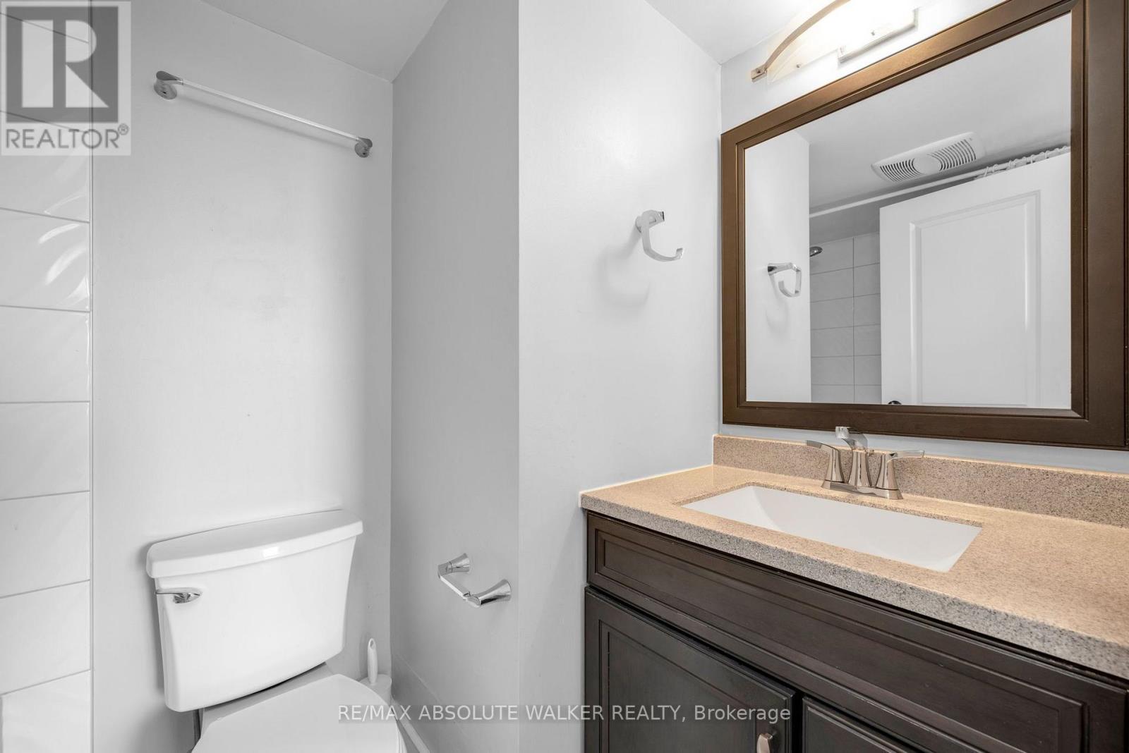 2 Bed, 2 Bath Apartment for Sale in Ottawa – 902 – 154 NELSON STREET, Ottawa – MLS# X13687966 - Image 18