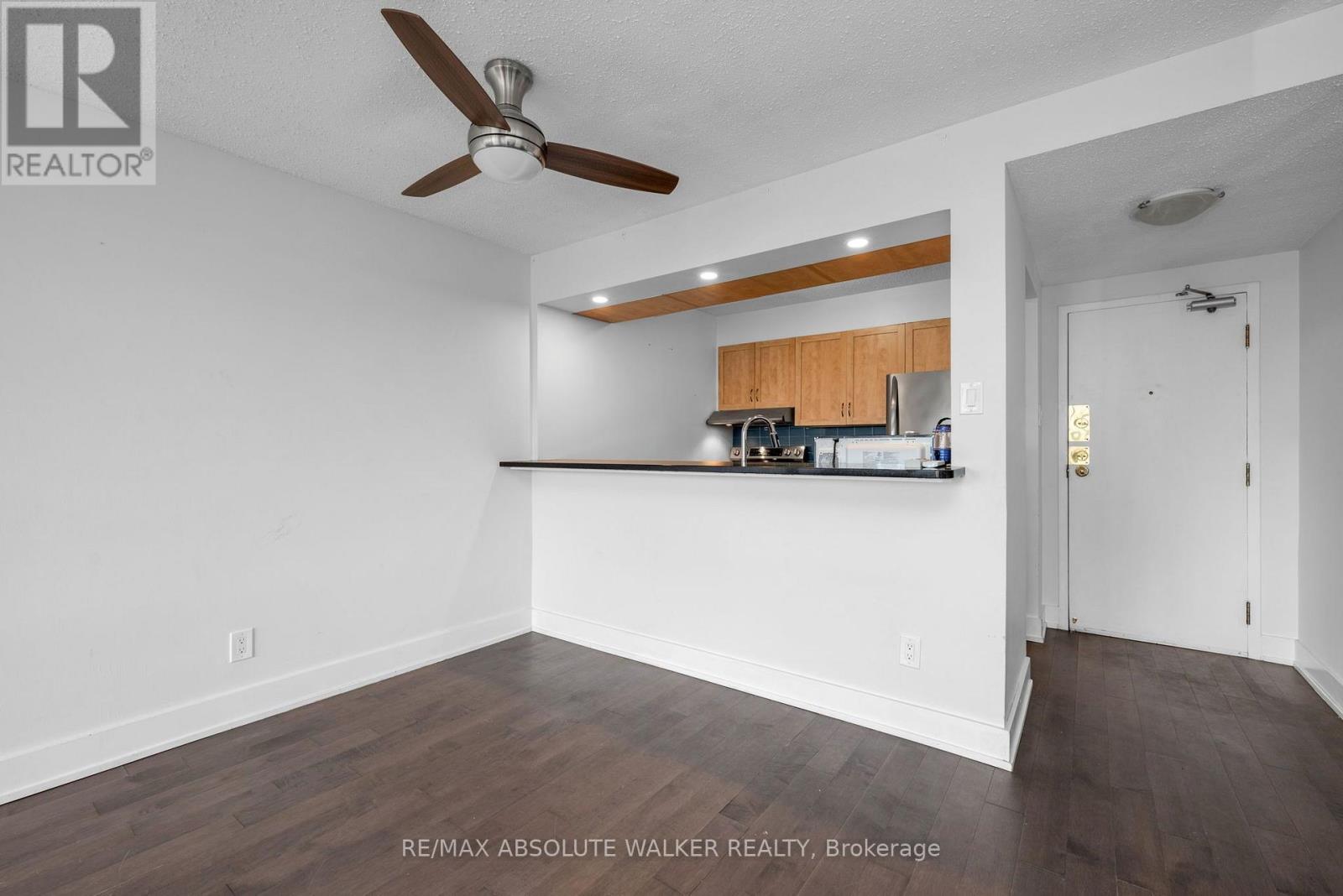 2 Bed, 2 Bath Apartment for Sale in Ottawa – 902 – 154 NELSON STREET, Ottawa – MLS# X13687966 - Image 7