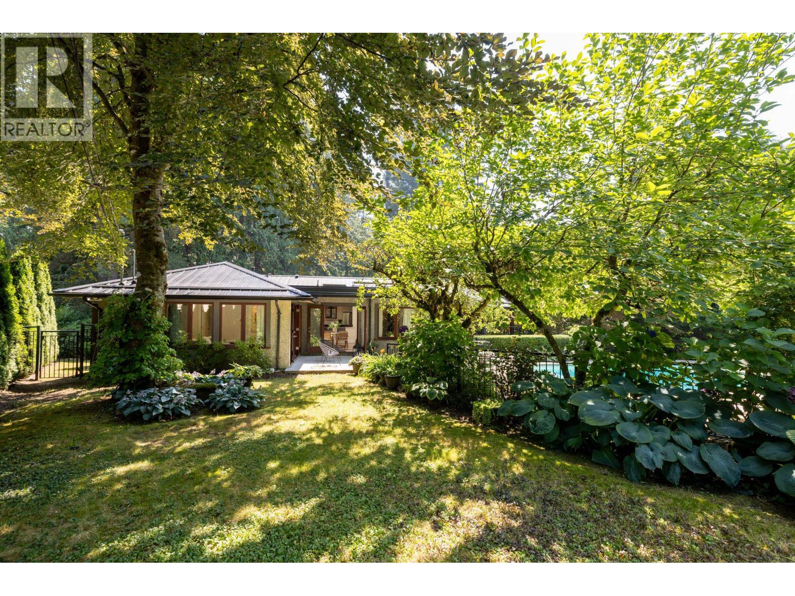 431 SOUTHBOROUGH DRIVE, West Vancouver