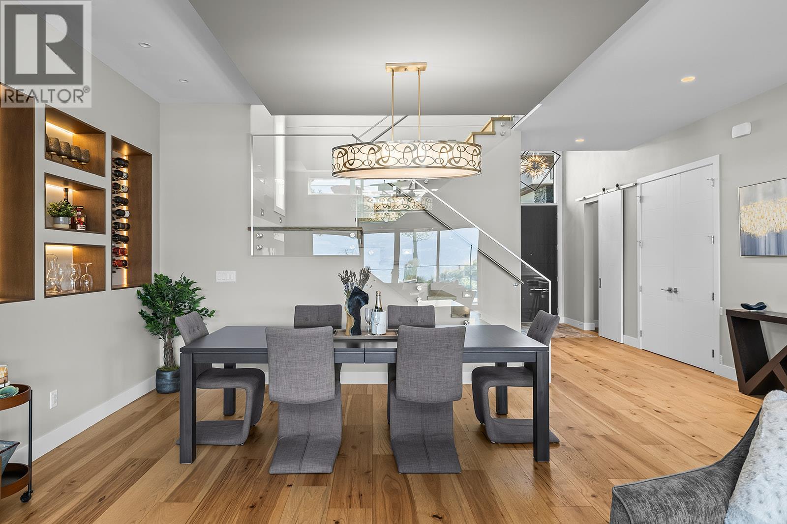 10018 Beacon Hill Drive - 17