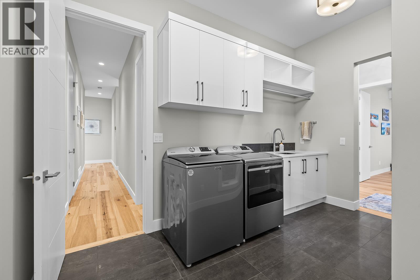 10018 Beacon Hill Drive - 41