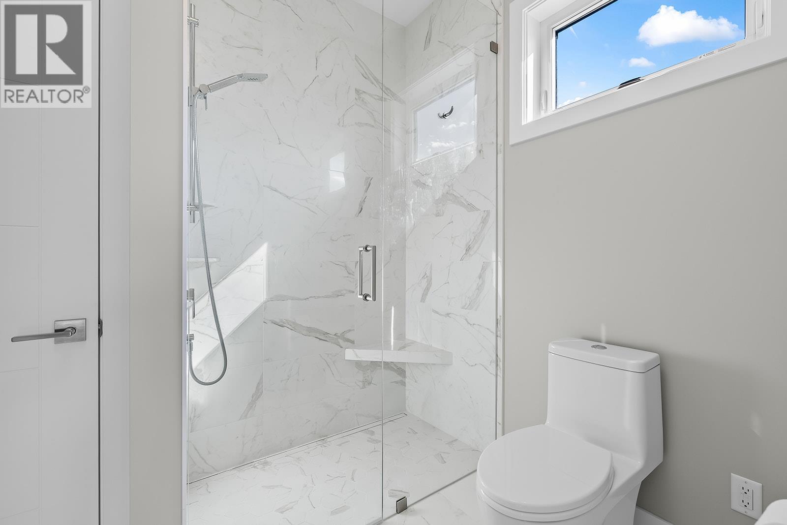 10018 Beacon Hill Drive - Image 57