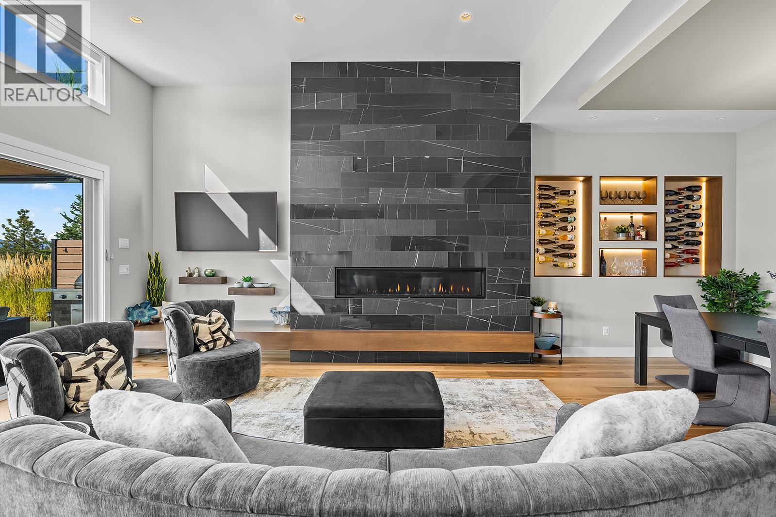 10018 Beacon Hill Drive - Image 14