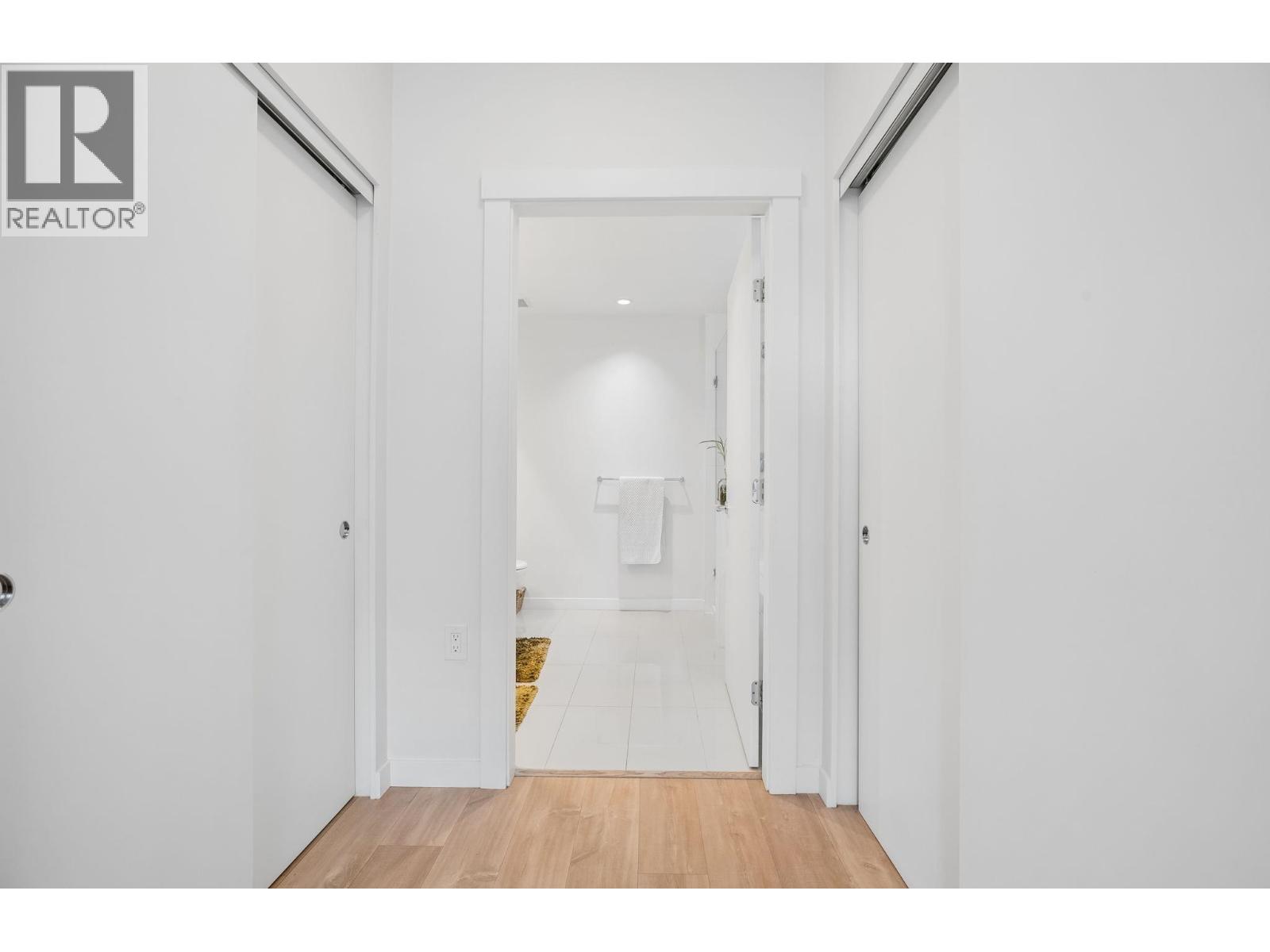 105 625 E 3RD STREET, North Vancouver