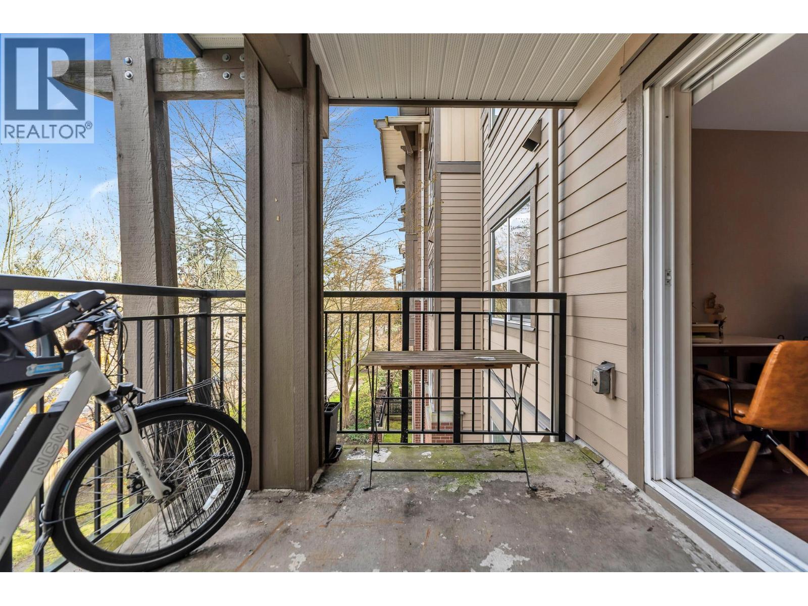 302 5885 IRMIN STREET, Burnaby