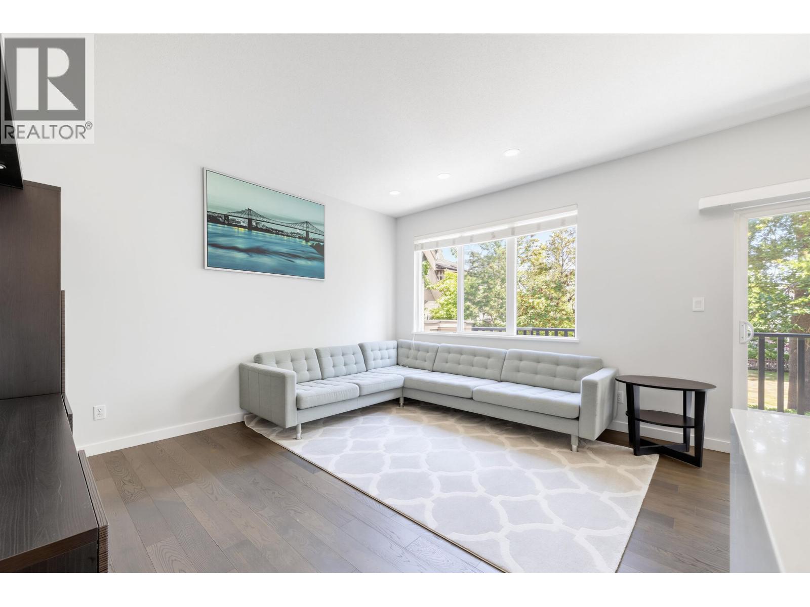 44 7233 HEATHER STREET, Richmond