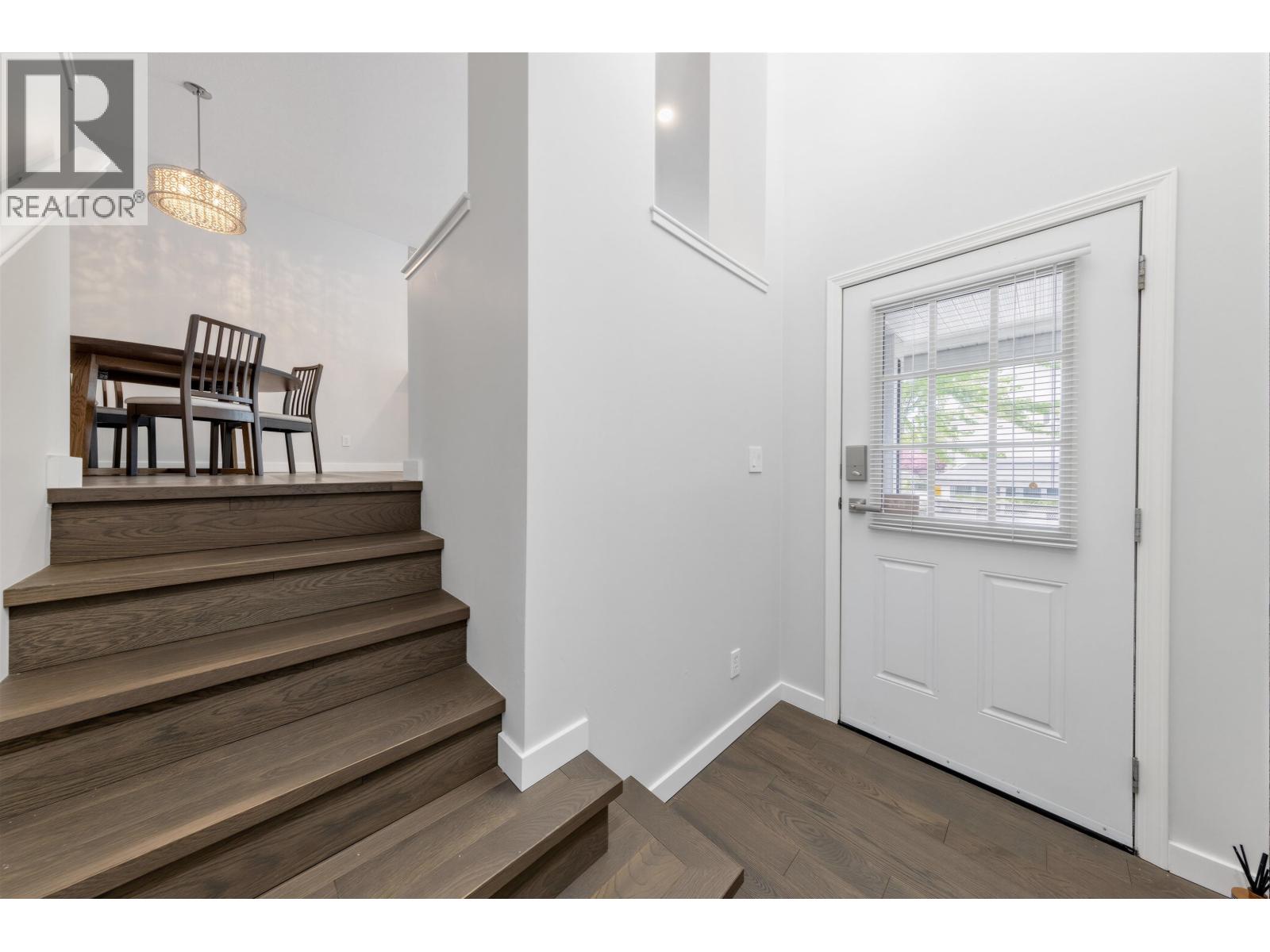 44 7233 HEATHER STREET, Richmond
